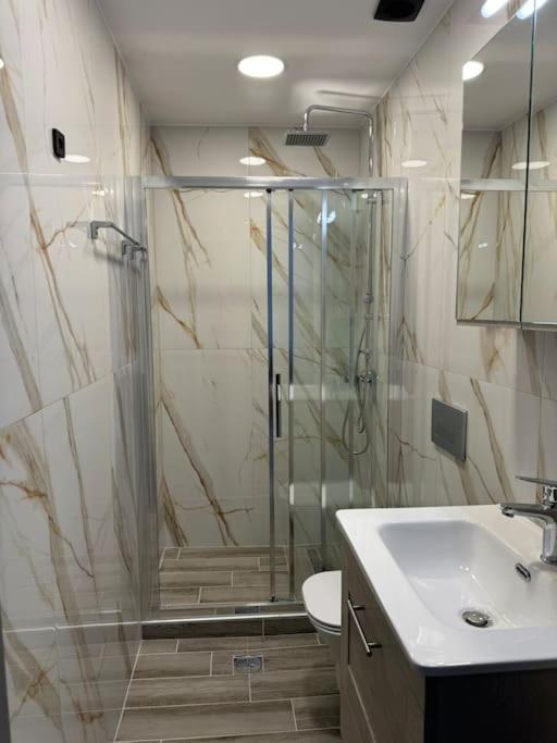 Seaviewapartment Ofrinion Ngoại thất bức ảnh